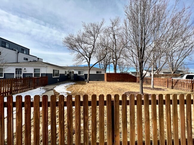 Photo - 3001-3005 S Fox St Apartment