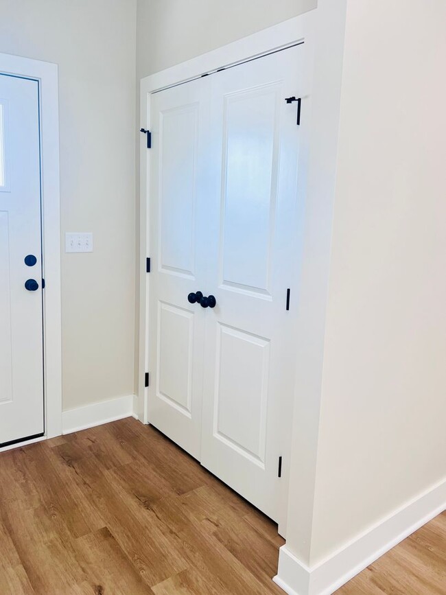 Building Photo - Brand New Family-Friendly 3 Bedroom Duplex with Fenced Yard