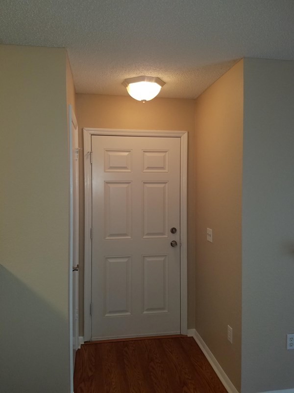Foto del edificio - 9481 Highland Oak Dr