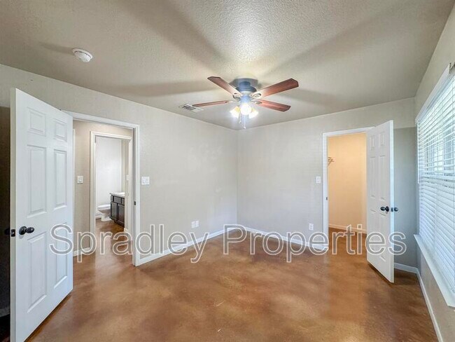 Building Photo - 1209 N Blair St