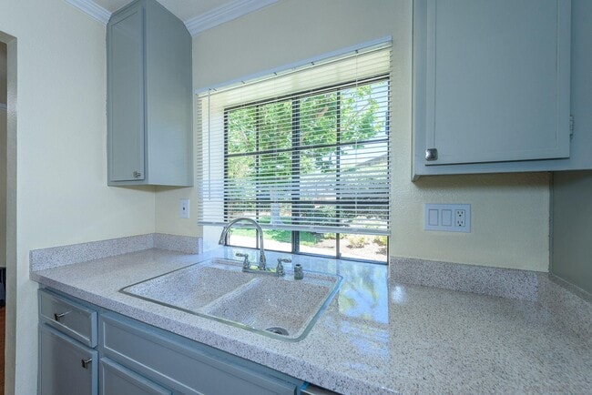 Building Photo - 13294 Wimberly Square