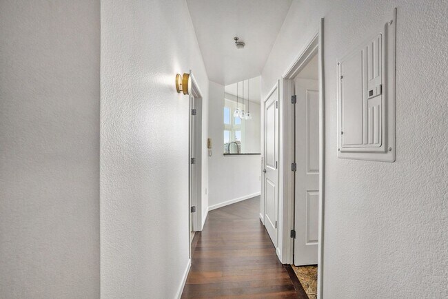 Building Photo - 655 12th Street #411 - 2 bedroom |  2 bath...