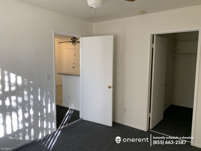 Foto del edificio - 14745 Blythe St