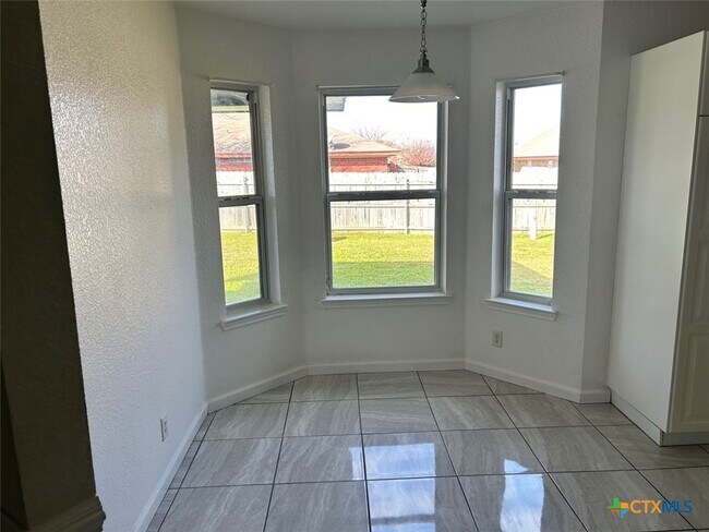 Foto del edificio - 4501 Alleeta Dr