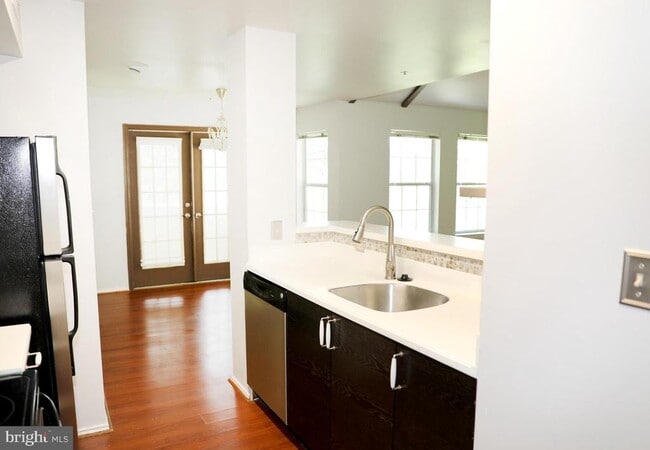 Foto del edificio - 4478 Lord Loudoun Ct