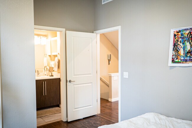 Main level bedroom and bathroom - 2682 W Front View Cres Dr