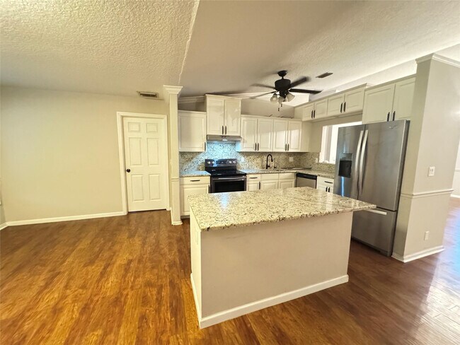 Foto del edificio - 11853 47th Rd N