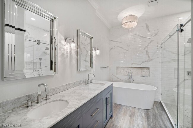 Building Photo - 821 Vistana Cir