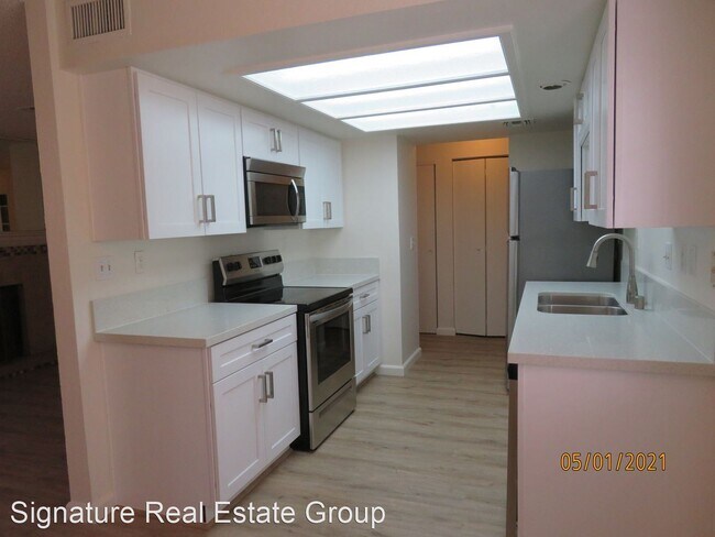 Building Photo - 4170 Sanderling Cir
