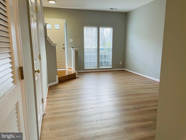 Foto del edificio - 12436 Selkirk Cir