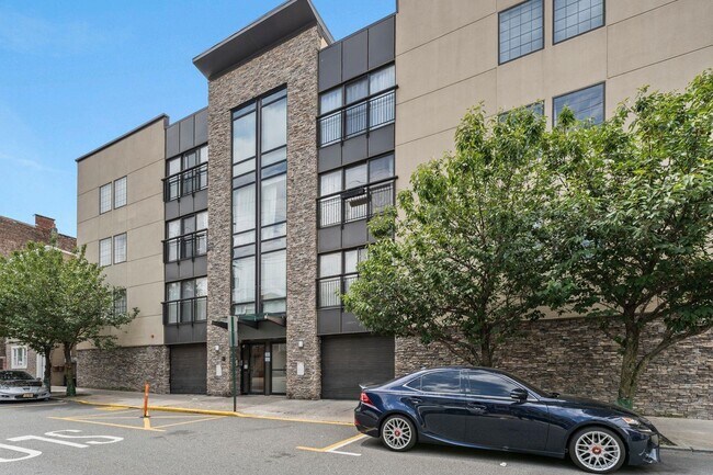 Foto del edificio - 125 70th St