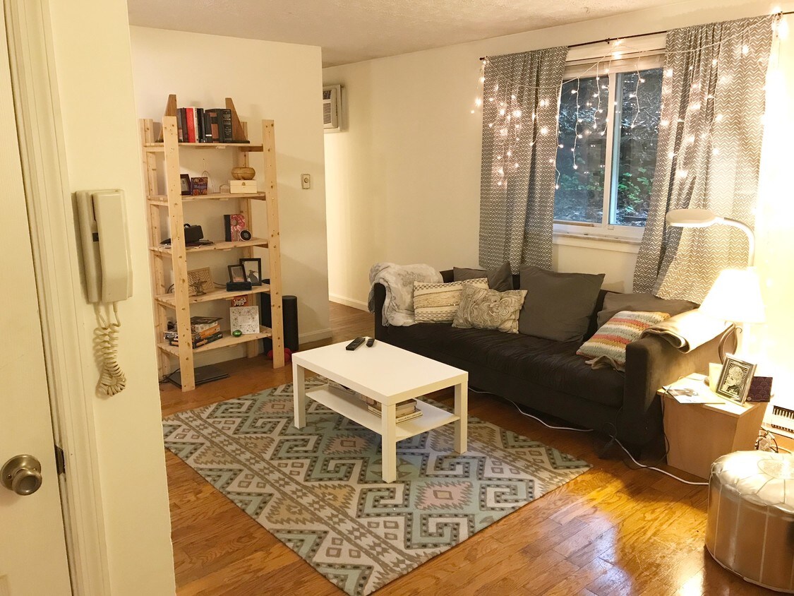 Foto principal - 3801 Ferdinand Pl