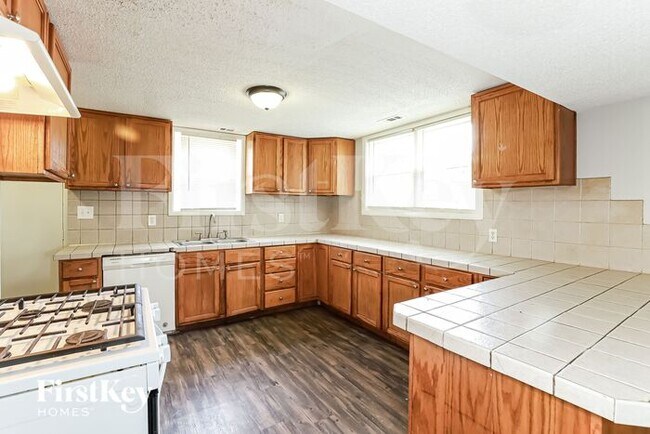 Building Photo - 19112 E Ponca Dr