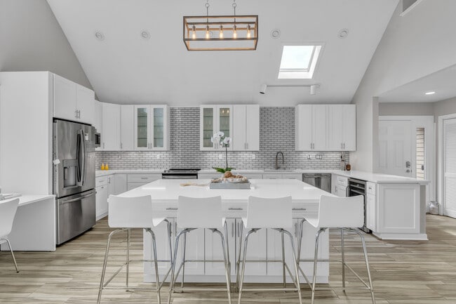 Building Photo - 11 Copper Hill Dr