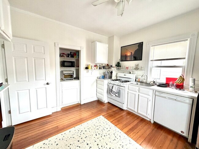 Foto del edificio - 18 Winslow Rd