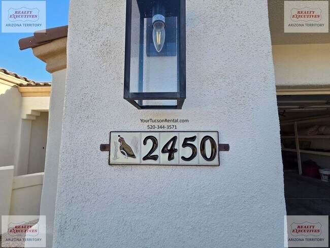 Foto del edificio - NE off Wrightstown & Pantano 3/2 with pool, patio and loads of upgrades