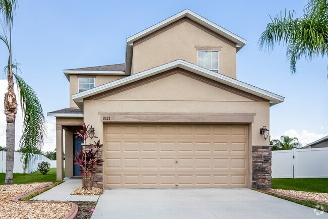Building Photo - 1021 Seminole Sky Dr