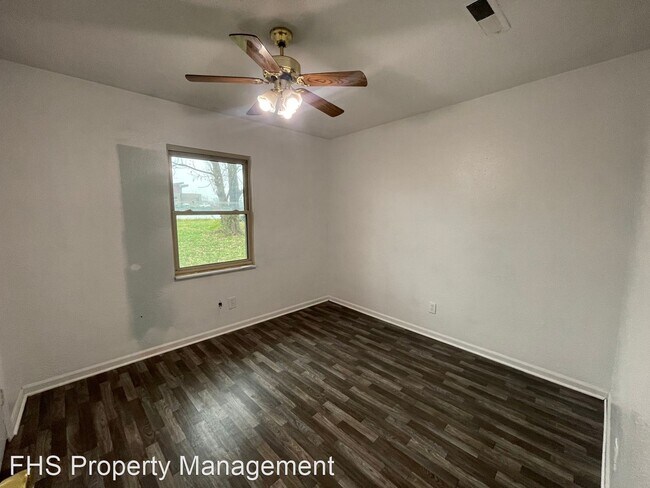 Building Photo - 3 br, 2 bath House - 633 S Miller Road
