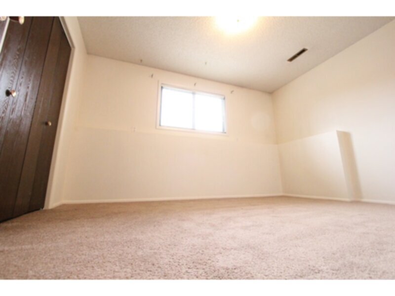 Building Photo - Recently Upgraded 2-Bedroom, 2-Bath Apartm...