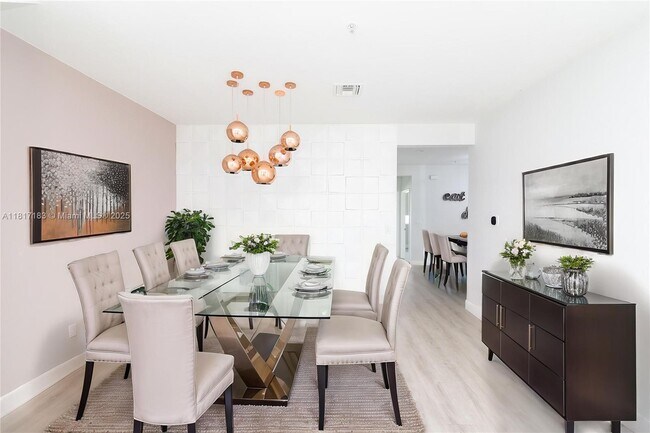 Foto del edificio - 14770 10th St