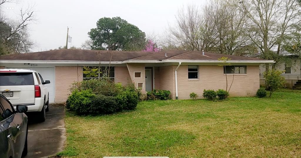 Primary Photo - 2711 Vernon St