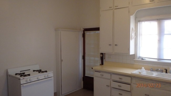 Building Photo - 406 Buell Ave