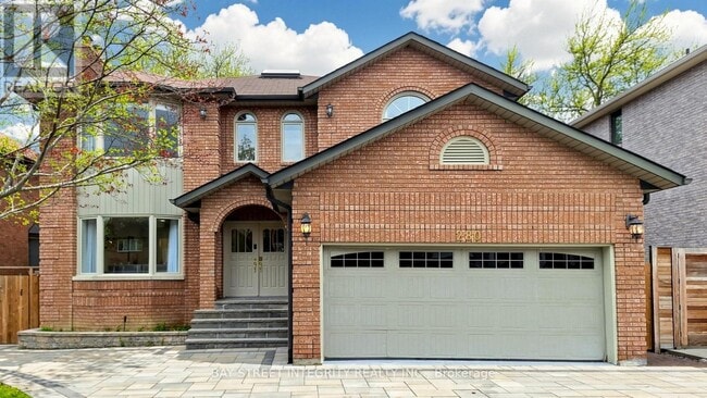 Building Photo - 280 Kingsdale Ave