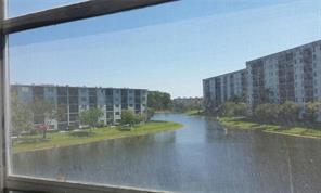 Building Photo - 2228 N Cypress Bend Dr