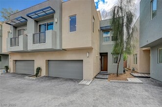 Building Photo - 11375 Gravitation Dr
