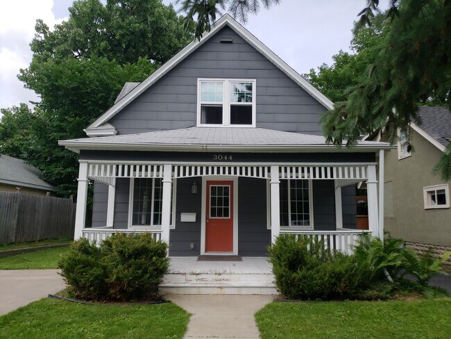 Foto del edificio - 3044 Natchez Ave S