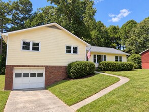 Building Photo - 6605 Dearborn Dr