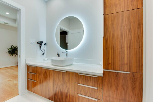 Foto del edificio - 3905 Sumpter St