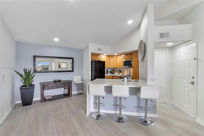 Foto del edificio - 12430 Vista Isles Dr