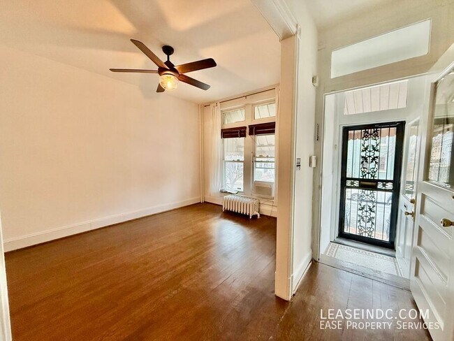 Foto del edificio - 304 16th St SE