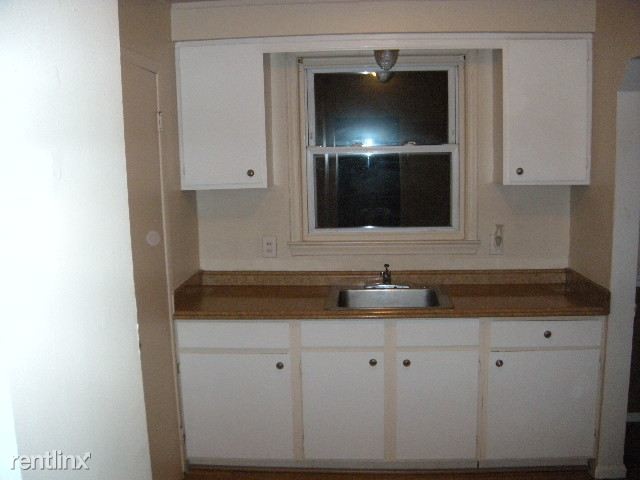 Building Photo - 1570 Liberty Ave