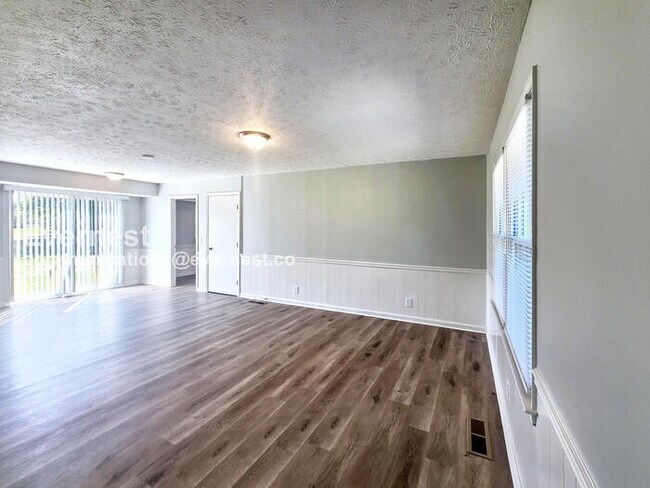 Foto del edificio - 807 Mountain Creek Church Rd NW