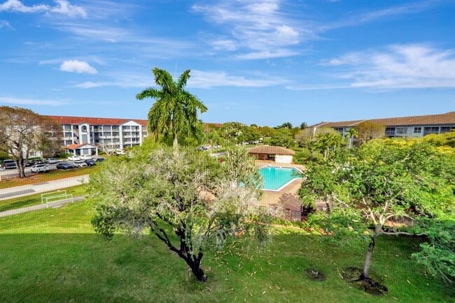 Foto del edificio - 1401 SW 128th Terrace