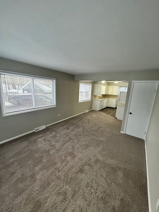 Building Photo - 2450 Porter St SW