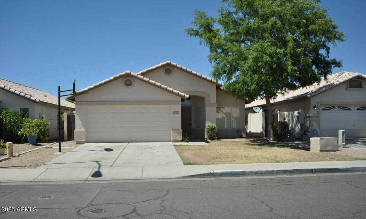 Foto principal - 8544 W Cherry Hills Dr