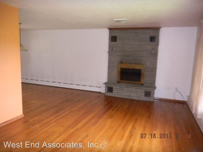 Foto del edificio - 3 br, 2 bath House - 1 S Cedarbrook Rd