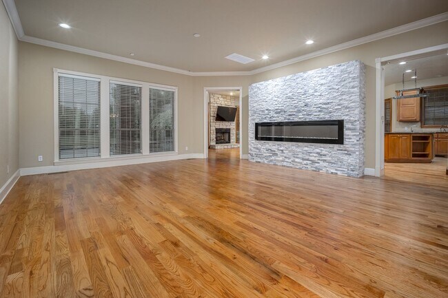 Foto del edificio - Executive (5) Bed/(4.5) Bath + Study Avail NOW! Must-See Amenities!