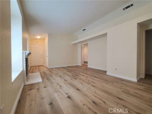 Foto del edificio - 14318 Hillcrest Dr