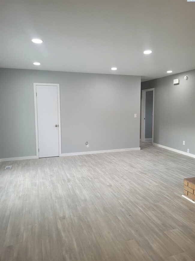 Foto del edificio - 3714 W Nixon St