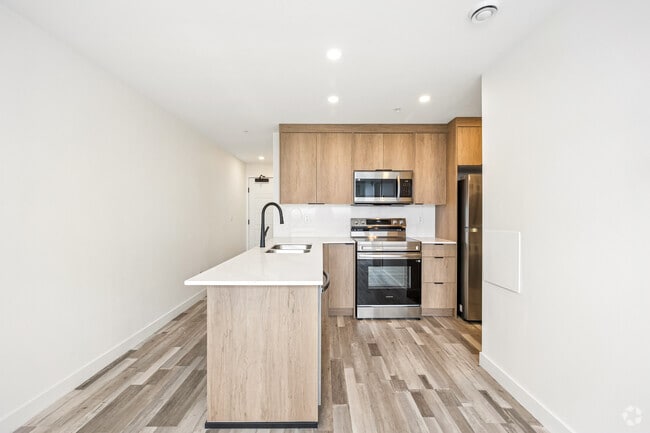 1BD, 1BA - 460SF - Kitchen - 1800 4th St SW