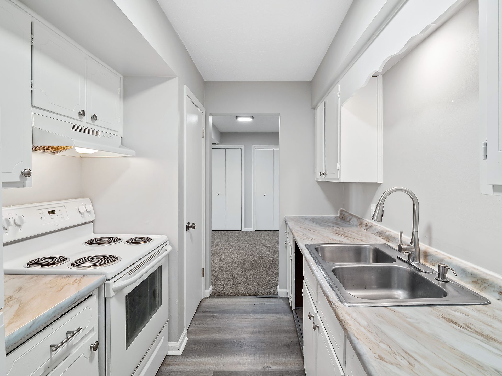 Grant Street Apartments – photo 1