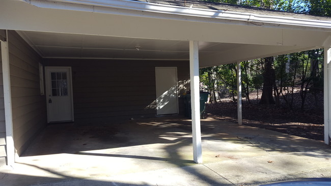 Building Photo - Adorable Ranch Home in Roswell!