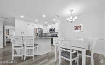 Building Photo - 200 Ironwood Dr
