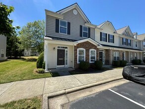 Building Photo - 705 Keystone Park Dr