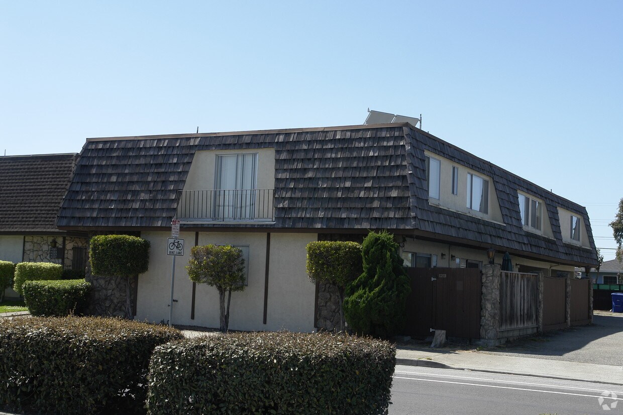 Building Photo - 14259 Doolittle Dr