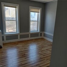 Building Photo - 699 Hinsdale St
